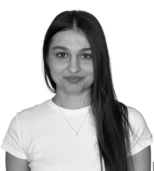 Mania Daniela Social Media Specialist